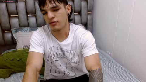 Snapshot of albertbernal69 chatting on December 2024 02:32:02 AM Albert online show from December 2024 02:32:02 AM