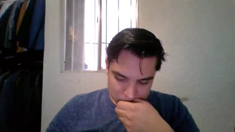 albertoarenas16 online show from April 2026 12:05:01 AM