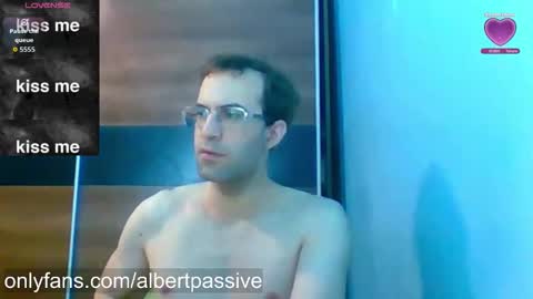 Snapshot of albertpassive chatting on February 2026 09:51:02 AM albertpassive online show from February 2026 09:51:02 AM