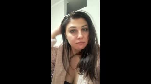 albina online show from March 2026 10:13:02 PM