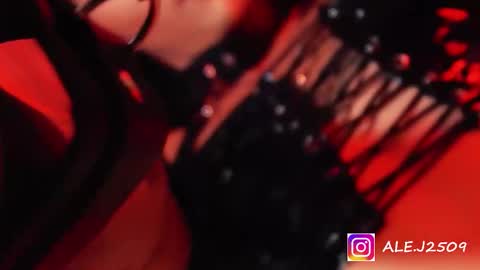 Snapshot of ale_2509 chatting on November 2025 12:47:01 PM Ale online show from November 2025 12:47:01 PM