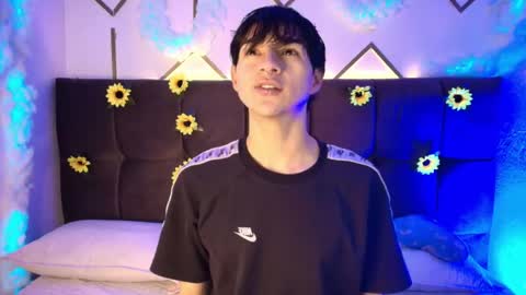 ale_aurarashi online show from April 2026 12:25:02 PM