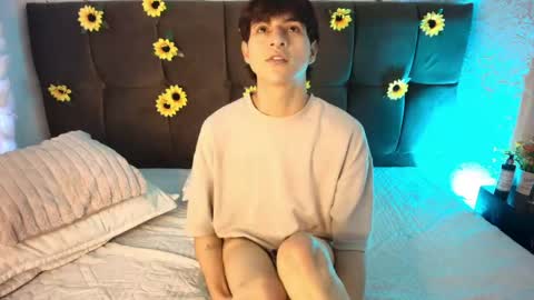 ale_aurarashi online show from April 2026 05:30:01 PM