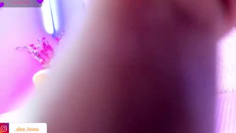 Snapshot of ale_love_ chatting on October 2025 01:47:02 AM ALE LOVE online show from October 2025 01:47:02 AM