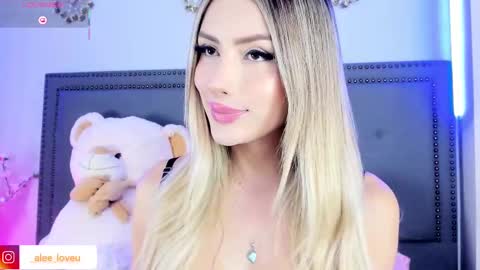 Snapshot of ale_love_ chatting on October 2025 02:14:02 AM ALE LOVE online show from October 2025 02:14:02 AM