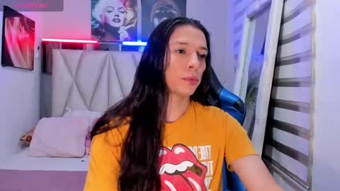 Snapshot of ale_noah_xxx chatting on January 2025 05:01:02 AM ale_noah_xxx online show from January 2025 05:01:02 AM