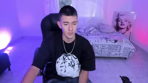 Aleck Boy online show from December 2025 08:04:02 PM