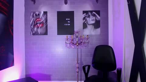 Snapshot of aleesha_cameron02 chatting on November 2025 07:26:02 PM Ale online show from November 2025 07:26:02 PM