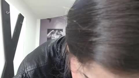 Snapshot of aleesha_cameron02 chatting on December 2025 11:59:01 AM Ale online show from December 2025 11:59:01 AM