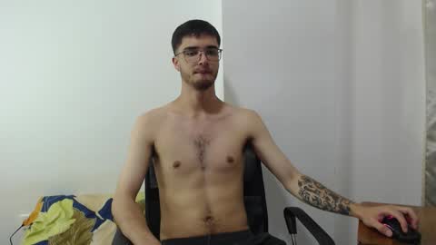 Snapshot of aleex_miller chatting on October 2025 09:21:01 PM aleex_miller online show from October 2025 09:21:01 PM