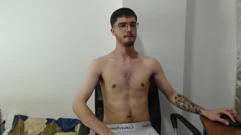 Snapshot of aleex_miller chatting on October 2025 11:23:01 PM aleex_miller online show from October 2025 11:23:01 PM