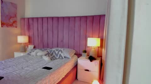 Alejandra Arango online show from November 2025 10:21:02 PM