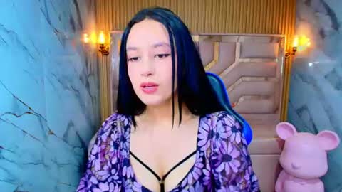 Snapshot of aleja_r_ chatting on June 2026 07:34:02 PM Aleja online show from June 2026 07:34:02 PM