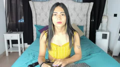Alejandra online show from June 2026 12:09:02 PM