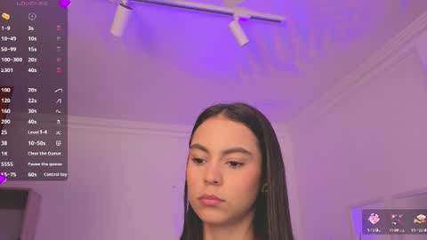 Alejandra online show from June 2026 11:31:01 AM