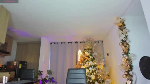 A L E J A N D R A online show from November 2025 11:05:01 AM