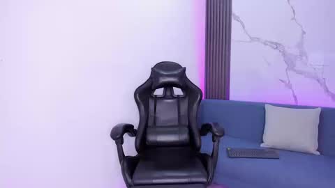 Snapshot of alejagarcia_ chatting on September 2025 09:04:02 PM CUTE ALEJA online show from September 2025 09:04:02 PM