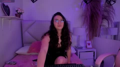 Snapshot of alejaharper chatting on July 2026 06:23:01 PM Aleja online show from July 2026 06:23:01 PM