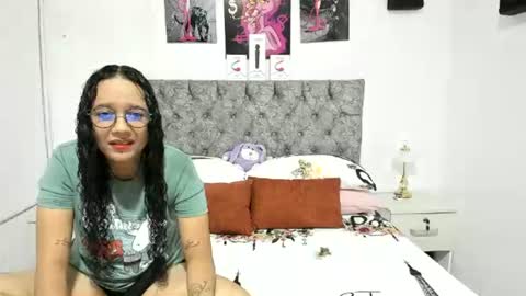 alejandra_evanss online show from June 2026 11:32:01 PM