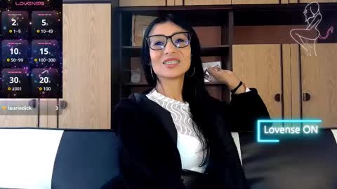 Alejandra online show from February 2025 09:04:01 AM