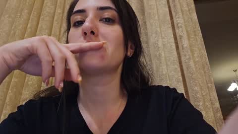 Snapshot of alejandradelaney chatting on January 2025 03:14:01 PM alejandradelaney online show from January 2025 03:14:01 PM