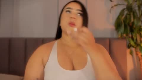 Alejandra online show from June 2026 08:07:01 PM