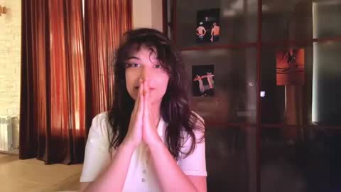 Snapshot of alejandrinagellis chatting on July 2026 12:18:02 PM Hanna online show from July 2026 12:18:02 PM
