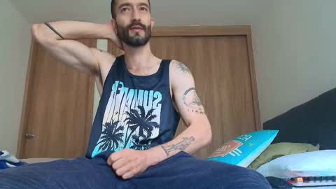 Alejandro Hernndez online show from October 2025 07:45:02 PM