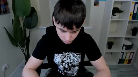 Alejandro online show from March 2026 12:43:02 PM