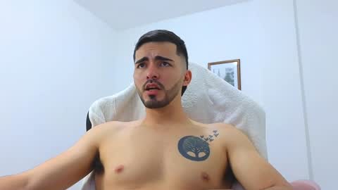 Snapshot of alejandroo_7 chatting on December 2024 10:12:01 PM alejandroo_7 online show from December 2024 10:12:01 PM