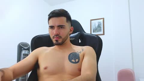 Snapshot of alejandroo_7 chatting on January 2025 01:27:02 AM alejandroo_7 online show from January 2025 01:27:02 AM