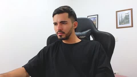 Snapshot of alejandroo_7 chatting on January 2025 09:26:02 PM alejandroo_7 online show from January 2025 09:26:02 PM