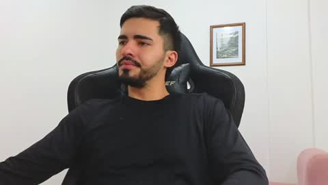 Snapshot of alejandroo_7 chatting on January 2025 10:02:01 PM alejandroo_7 online show from January 2025 10:02:01 PM