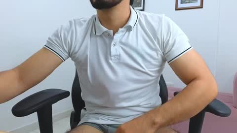 Snapshot of alejandroo_7 chatting on January 2025 09:58:01 PM alejandroo_7 online show from January 2025 09:58:01 PM