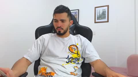 Snapshot of alejandroo_7 chatting on February 2025 08:05:02 PM alejandroo_7 online show from February 2025 08:05:02 PM