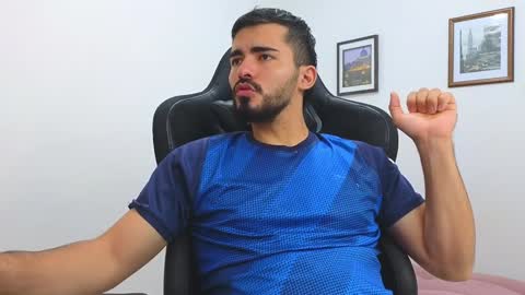 Snapshot of alejandroo_7 chatting on February 2025 09:04:01 PM alejandroo_7 online show from February 2025 09:04:01 PM