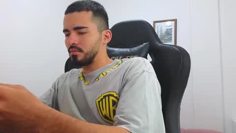 Snapshot of alejandroo_7 chatting on March 2025 07:27:02 PM alejandroo_7 online show from March 2025 07:27:02 PM