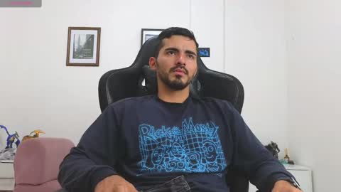 Snapshot of alejandroo_7 chatting on October 2025 07:33:02 PM alejandroo_7 online show from October 2025 07:33:02 PM