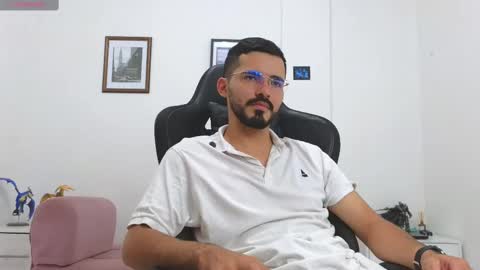 Snapshot of alejandroo_7 chatting on October 2025 07:24:02 PM alejandroo_7 online show from October 2025 07:24:02 PM