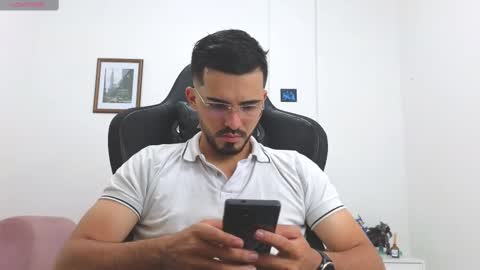 Snapshot of alejandroo_7 chatting on November 2025 08:10:01 PM alejandroo_7 online show from November 2025 08:10:01 PM