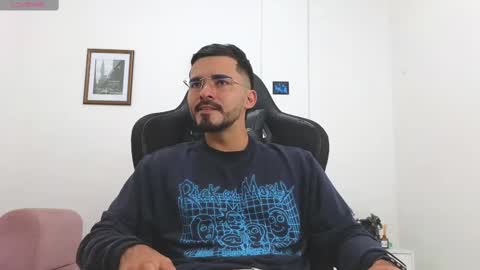 Snapshot of alejandroo_7 chatting on November 2025 08:42:02 PM alejandroo_7 online show from November 2025 08:42:02 PM