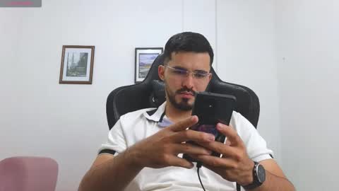 Snapshot of alejandroo_7 chatting on November 2025 09:58:01 PM alejandroo_7 online show from November 2025 09:58:01 PM