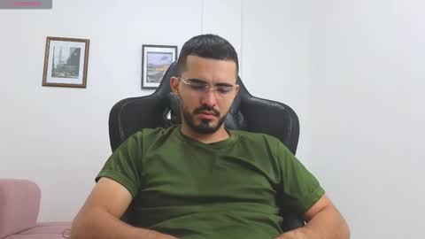 Snapshot of alejandroo_7 chatting on November 2025 04:06:02 PM alejandroo_7 online show from November 2025 04:06:02 PM