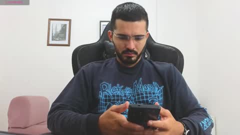 Snapshot of alejandroo_7 chatting on December 2025 06:35:02 PM alejandroo_7 online show from December 2025 06:35:02 PM