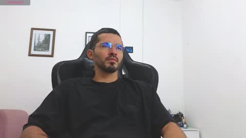 Snapshot of alejandroo_7 chatting on December 2025 06:37:02 PM alejandroo_7 online show from December 2025 06:37:02 PM