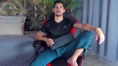 Snapshot of alejandrostorm chatting on December 2024 07:22:02 PM Alejo online show from December 2024 07:22:02 PM