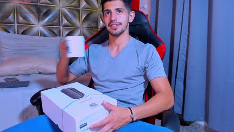 Snapshot of alejandrostorm chatting on February 2025 05:30:02 AM Alejo online show from February 2025 05:30:02 AM