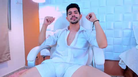 Snapshot of alejandrostorm chatting on February 2025 08:42:01 PM Alejo online show from February 2025 08:42:01 PM