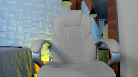 Snapshot of alejandrostorm chatting on October 2025 09:47:02 PM Alejo online show from October 2025 09:47:02 PM