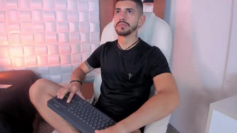 Snapshot of alejandrostorm chatting on October 2025 02:50:02 AM Alejo online show from October 2025 02:50:02 AM